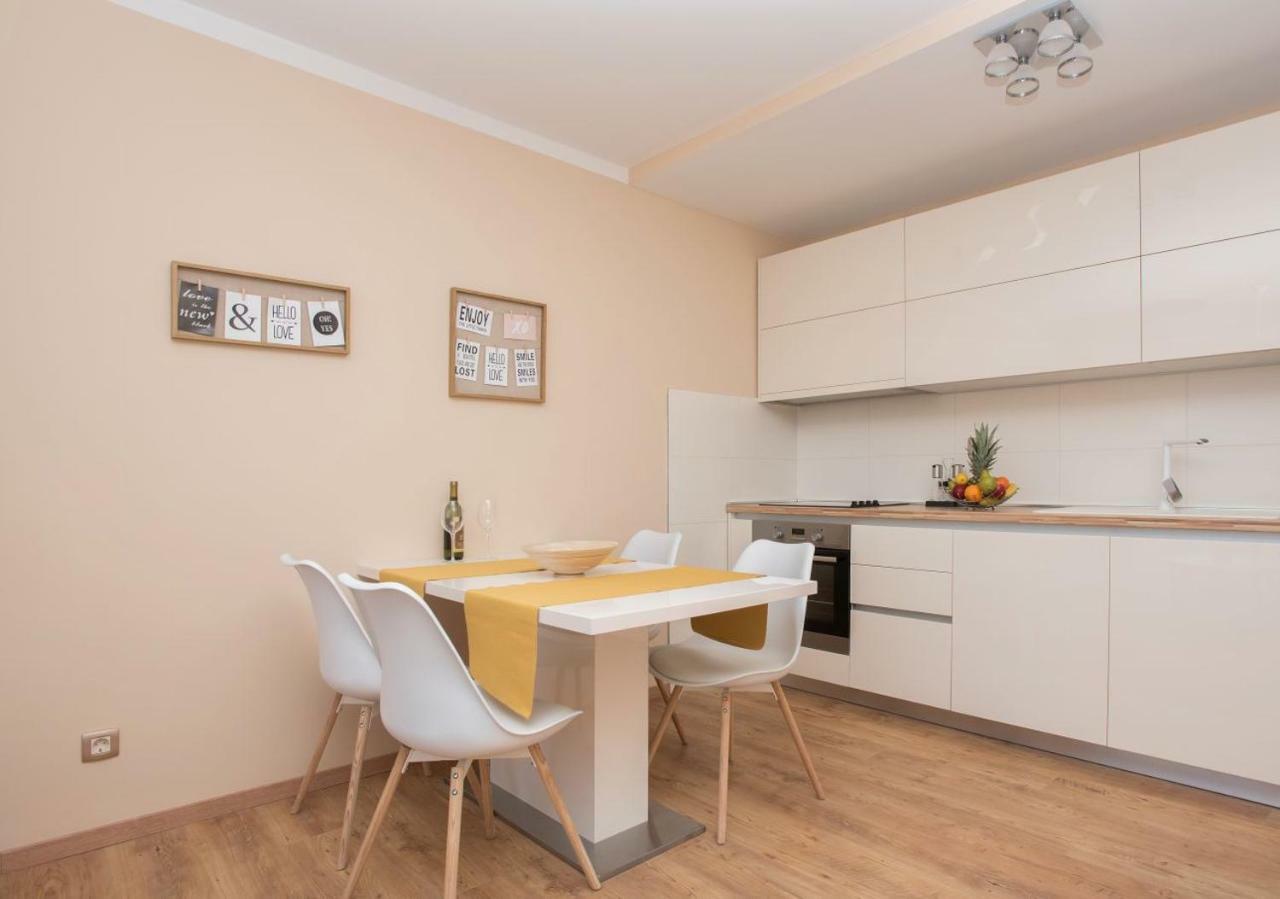 Apartman Mate Luka Makarska Exteriör bild
