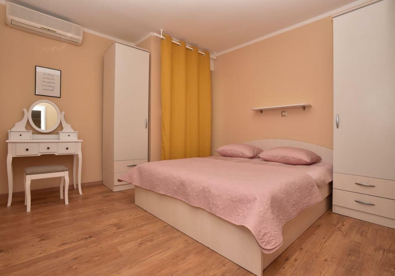 Apartman Mate Luka Makarska Exteriör bild